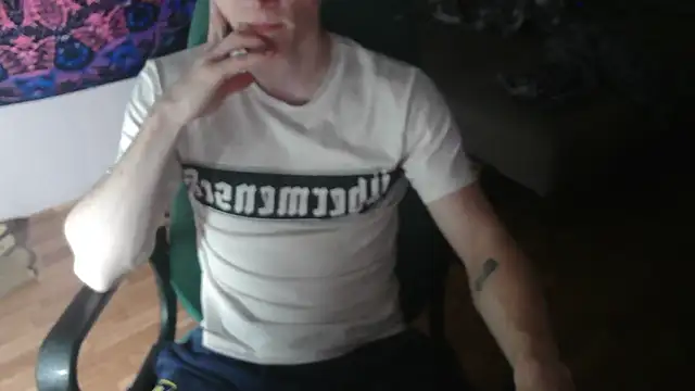 Snapshot of johnny_positive chatting on 09.15.25 johnny positive online show from 09.15.25