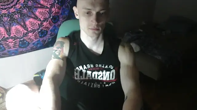 Snapshot of johnny_positive chatting on 09.18.25 johnny positive online show from 09.18.25