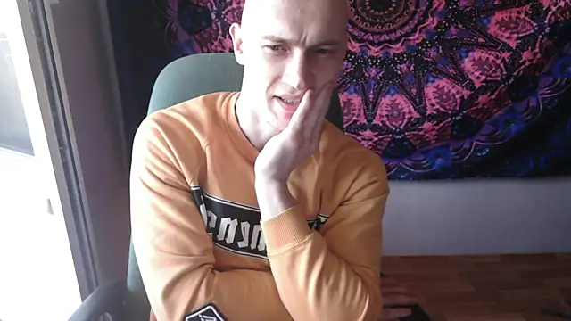 Snapshot of johnny_positive chatting on 10.10.25 johnny positive online show from 10.10.25