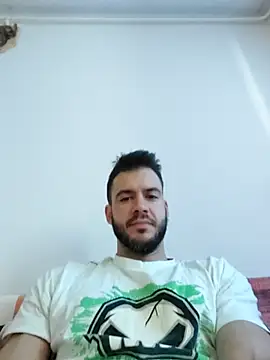 Snapshot of Razzfabz chatting on 09.27.25 Razzfabz online show from 09.27.25