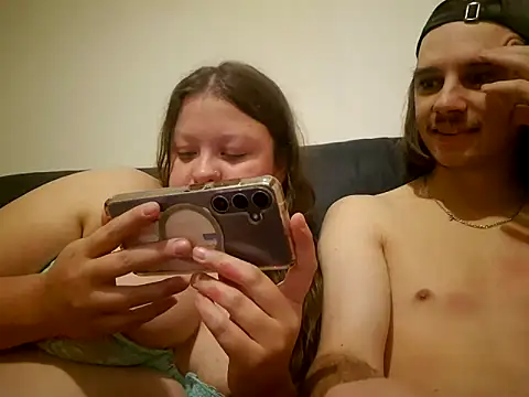 Snapshot of Laurajade9 chatting on 01.11.25 Laurajade9 online show from 01.11.25