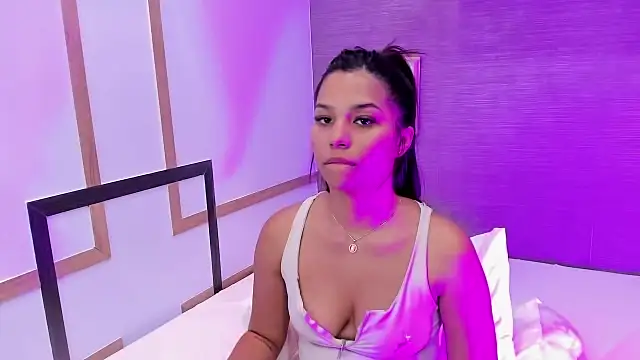 CharlotteGraay online show from 03.23.25