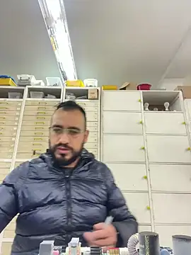 Snapshot of leonardohot1987 chatting on 01.10.25 leonardohot1987 online show from 01.10.25