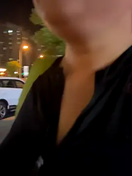 Snapshot of Hey-Cute chatting on 09.17.25 Hey-Cute online show from 09.17.25