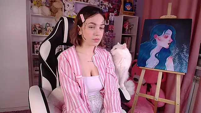 Snapshot of Catharsisi chatting on 01.15.25 Catharsisi online show from 01.15.25