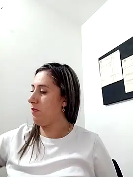Snapshot of CHARLOTTE_1711 chatting on 01.19.25 CHARLOTTE 1711 online show from 01.19.25