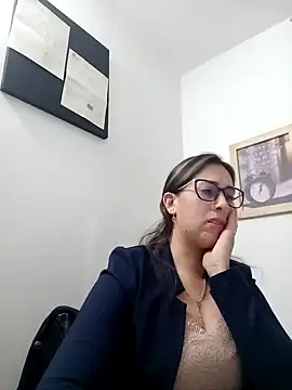 Snapshot of CHARLOTTE_1711 chatting on 01.25.25 CHARLOTTE 1711 online show from 01.25.25