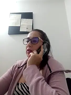 Snapshot of CHARLOTTE_1711 chatting on 02.06.25 CHARLOTTE 1711 online show from 02.06.25