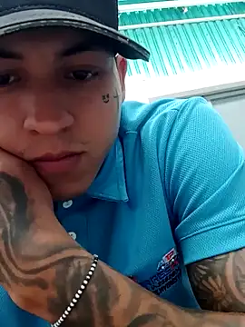 Snapshot of Briangalleta chatting on 09.16.25 Briangalleta online show from 09.16.25