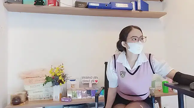 Lush-Office online show from 02.24.25