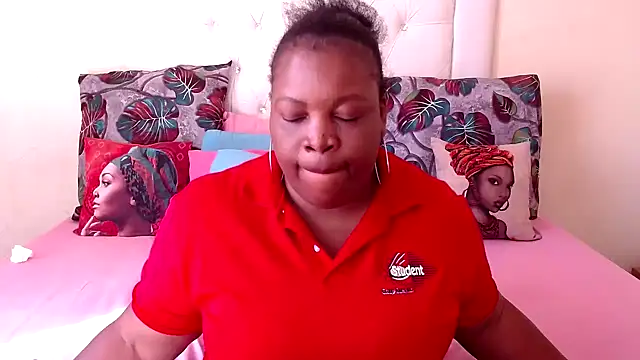 Snapshot of omalicha98 chatting on 02.26.25 omalicha98 online show from 02.26.25