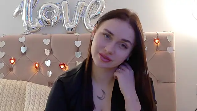 Snapshot of Lilliana_Moon chatting on 02.09.25 Lilliana Moon online show from 02.09.25