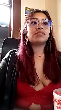 Snapshot of AnonymousGirl chatting on 01.21.25 AnonymousGirl online show from 01.21.25