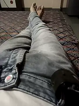 Snapshot of cpl-jay chatting on 11.05.25 cpl-jay online show from 11.05.25