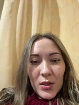 Snapshot of Kiss_My_Body chatting on 02.09.25 Kiss My Body online show from 02.09.25