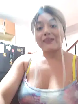 Snapshot of monicavictoria1301 chatting on 03.05.25 monicavictoria1301 online show from 03.05.25