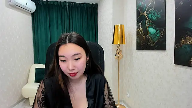 AnnaReyla online show from 02.06.25