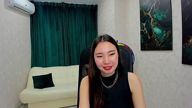 AnnaReyla online show from 03.12.25