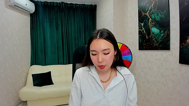 AnnaReyla online show from 03.12.25