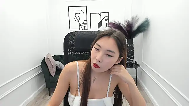 AnnaReyla online show from 09.10.25