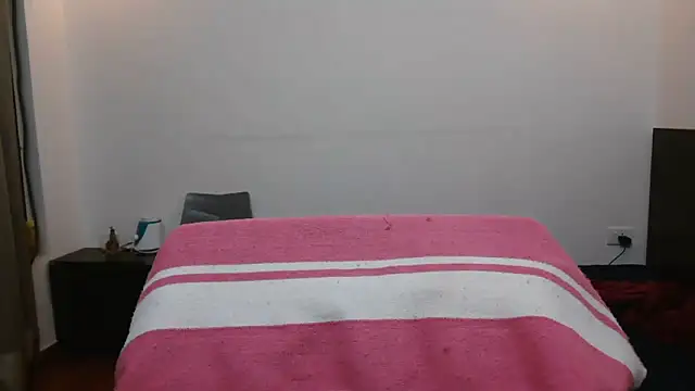 Snapshot of LovelyRosy chatting on 09.25.25 LovelyRosy online show from 09.25.25