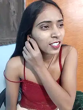 Snapshot of Divya-2007 chatting on 02.23.25 Divya-2007 online show from 02.23.25