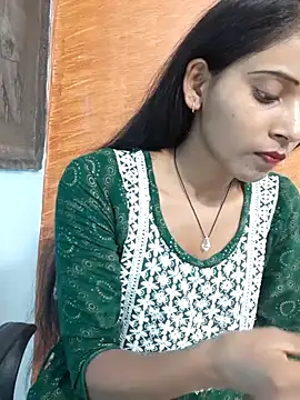 Snapshot of Divya-2007 chatting on 02.27.25 Divya-2007 online show from 02.27.25