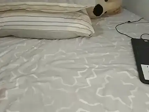 Snapshot of Chandy012 chatting on 11.01.25 Chandy012 online show from 11.01.25