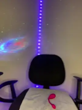 vane foxxx online show from 02.17.25