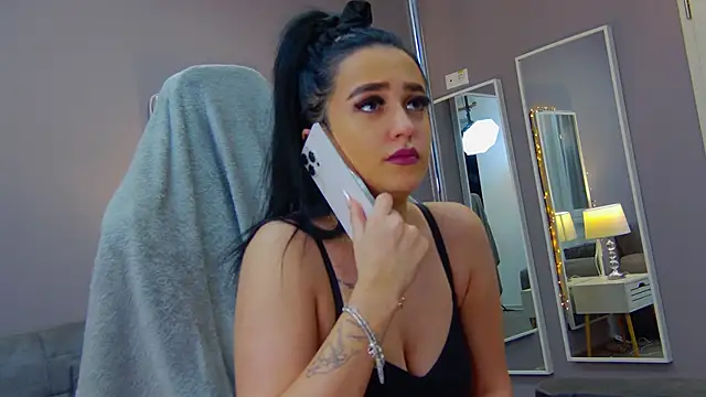 Snapshot of Eva_Lovvia_ chatting on 02.06.25 Eva Lovvia  online show from 02.06.25