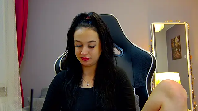 Snapshot of Eva_Lovvia_ chatting on 03.18.25 Eva Lovvia  online show from 03.18.25