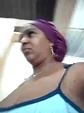 Snapshot of Teresa_mm chatting on 11.08.25 Teresa mm online show from 11.08.25