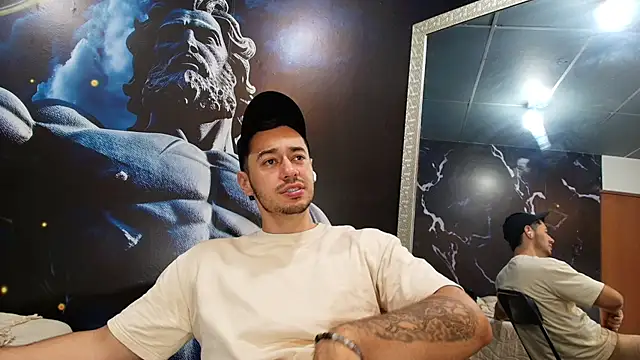 Snapshot of Salvatore_costa chatting on 02.01.25 Salvatore costa online show from 02.01.25