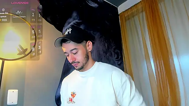 Snapshot of Salvatore_costa chatting on 02.17.25 Salvatore costa online show from 02.17.25