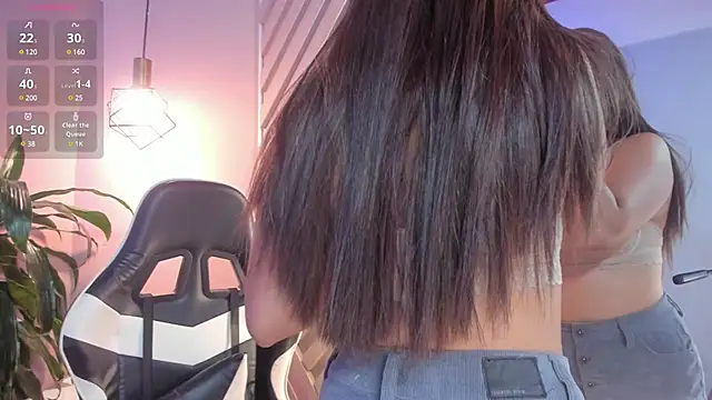 Snapshot of madel_cristin chatting on 01.16.25 madel cristin online show from 01.16.25
