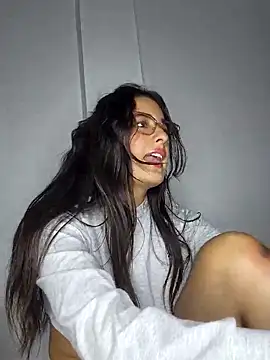 baaby-miiaa online show from 03.08.25