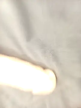 Snapshot of Vprettieeer chatting on 03.15.25 Vprettieeer online show from 03.15.25