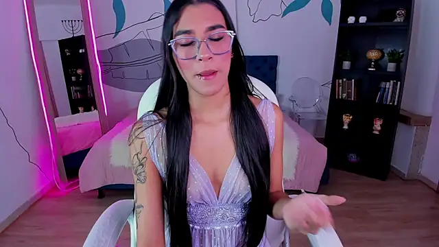 Dana Paula online show from 11.05.25