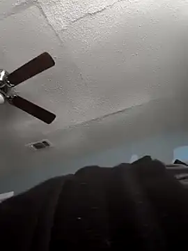 Snapshot of Burrrucecold00 chatting on 02.23.25 Burrrucecold00 online show from 02.23.25