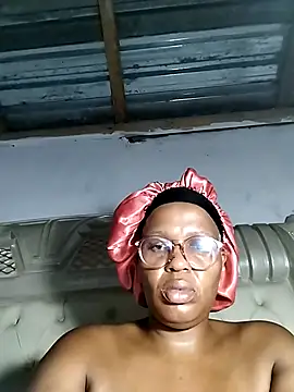 Snapshot of bubblendz1988 chatting on 03.23.25 bubblendz1988 online show from 03.23.25