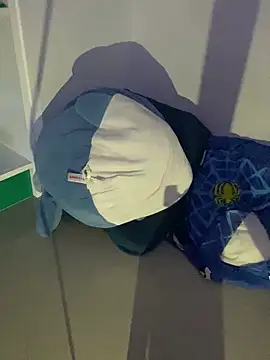 Snapshot of chanentino2 chatting on 02.15.25 chanentino2 online show from 02.15.25