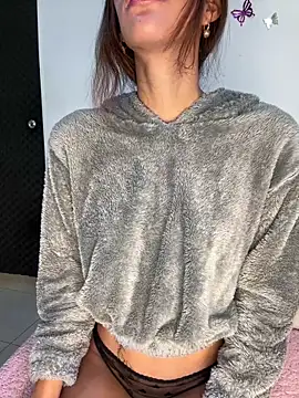 zoe storm online show from 10.16.25