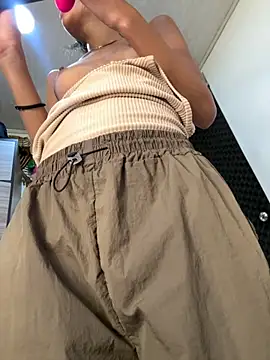 zoe storm online show from 11.07.25