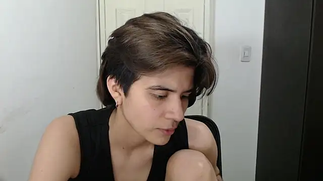 Snapshot of Dha_lia0 chatting on 01.27.25 Dha lia0 online show from 01.27.25