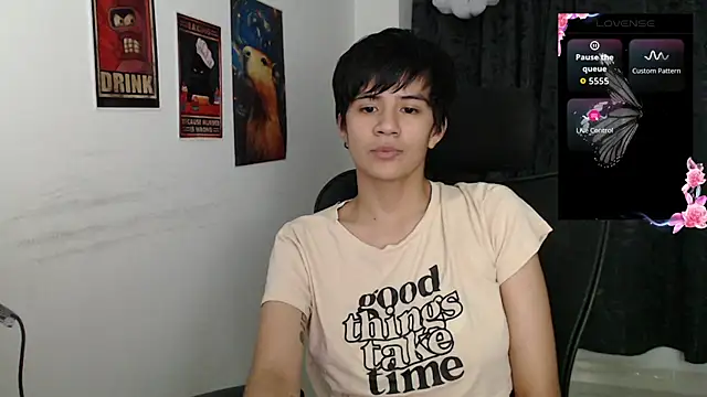 Snapshot of Dha_lia0 chatting on 10.11.25 Dha lia0 online show from 10.11.25