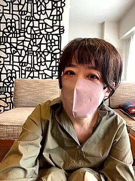 Snapshot of daako_oO chatting on 10.18.25 daako oO online show from 10.18.25