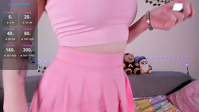 Snapshot of EmmyStar_ chatting on 02.21.25 EmmyStar online show from 02.21.25