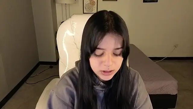 Snapshot of Nicole_Foxx_ chatting on 10.06.25 Nicole Foxx online show from 10.06.25
