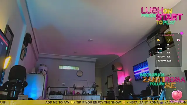 Snapshot of ZRD88 chatting on 10.11.25 ZRD88 online show from 10.11.25