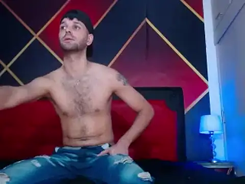 Snapshot of Cristian_white chatting on 02.10.25 Cristian white online show from 02.10.25